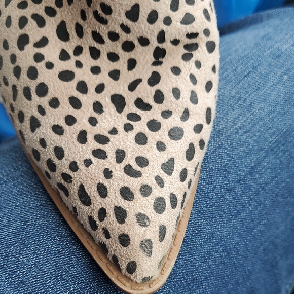 Stylish Women's Ankle Booties - Black and Tan - Picture 7 of 7